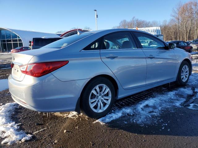 5NPEB4AC6BH148739 - 2011 HYUNDAI SONATA GLS SILVER photo 3