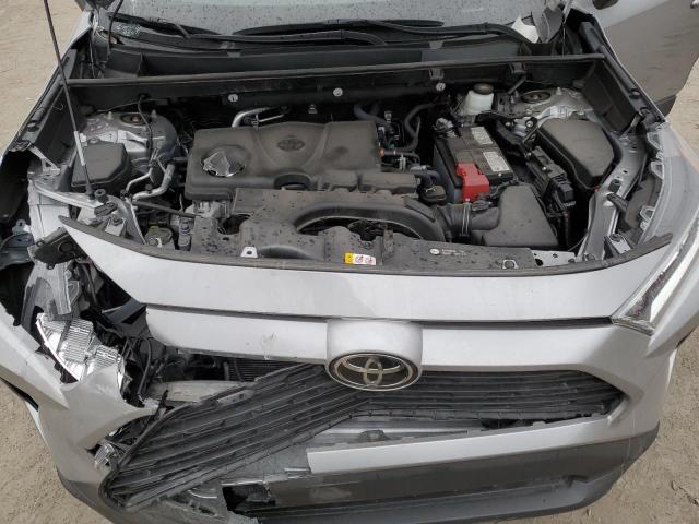 2T3P1RFV3MC182105 - 2021 TOYOTA RAV4 XLE SILVER photo 11