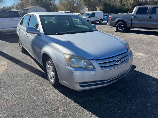 2006 TOYOTA AVALON XL, 