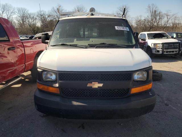 1GCWGFCAXD1904208 - 2013 CHEVROLET EXPRESS G2 WHITE photo 5