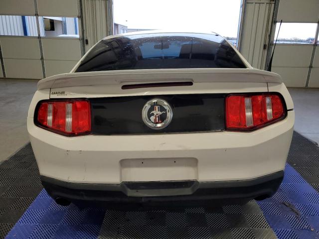 1ZVBP8AMXC5259071 - 2012 FORD MUSTANG WHITE photo 6