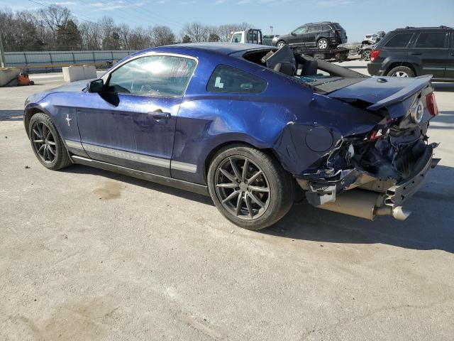 1ZVBP8AM7C5282243 - 2012 FORD MUSTANG BLUE photo 2