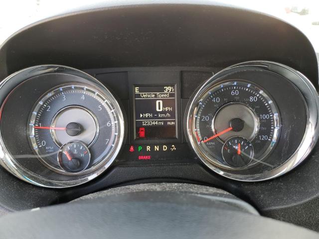 2C4RC1BG5ER399290 - 2014 CHRYSLER TOWN & COU TOURING WHITE photo 9