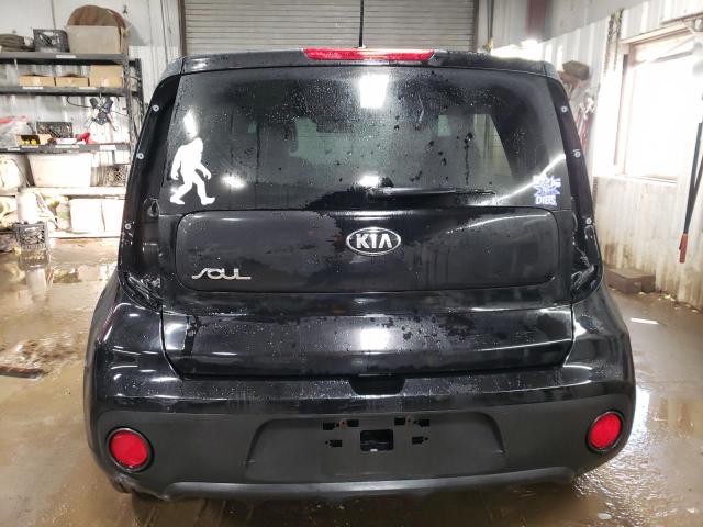 KNDJN2A22J7545482 - 2018 KIA SOUL BLACK photo 6