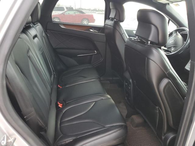 5LMCJ2C94KUL43513 - 2019 LINCOLN MKC SELECT 银色 照片 11