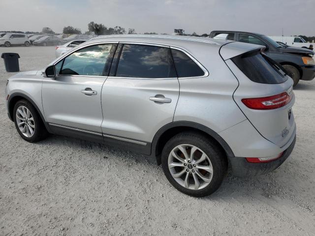 5LMCJ2C94KUL43513 - 2019 LINCOLN MKC SELECT SILVER photo 2