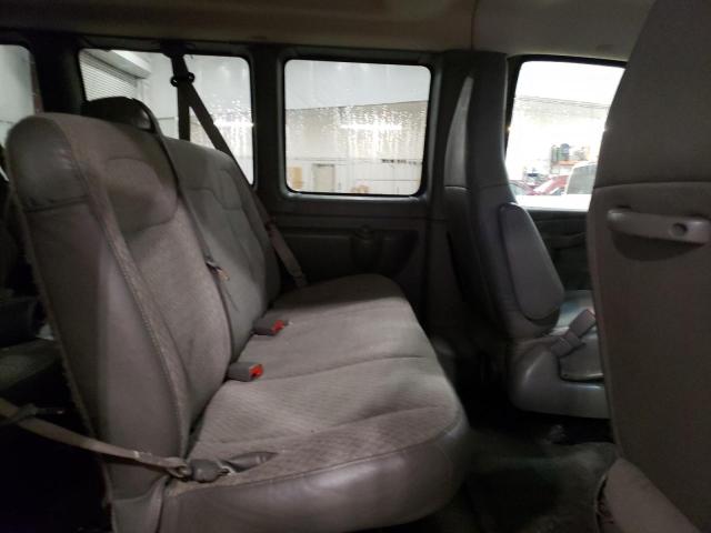 1GAZGPFG4J1228684 - 2018 CHEVROLET EXPRESS G3 LT WHITE photo 11