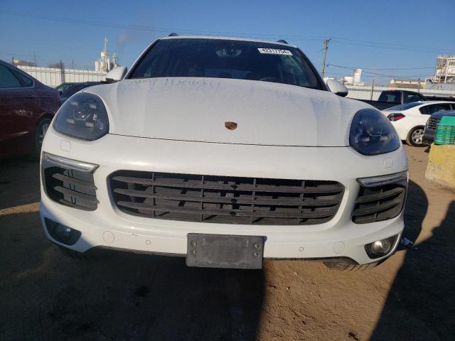 WP1AA2A26HKA83610 - 2017 PORSCHE CAYENNE WHITE photo 5