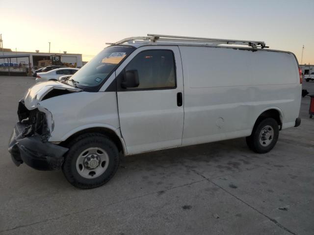 1GCZGFAAXA1101684 - 2010 CHEVROLET EXPRESS G2 WHITE photo 1