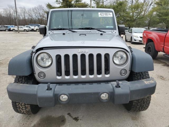 1C4BJWDG8FL591315 - 2015 JEEP WRANGLER U SPORT SILVER photo 5