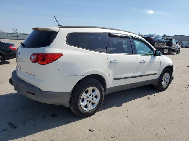 1GNKREED6BJ323612 - 2011 CHEVROLET TRAVERSE LS WHITE photo 3