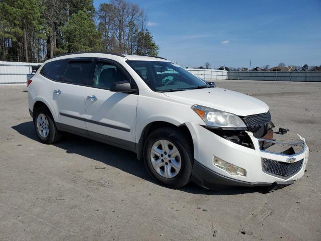 1GNKREED6BJ323612 - 2011 CHEVROLET TRAVERSE LS WHITE photo 4