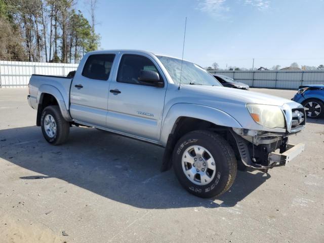 3TMJU62N98M055544 - 2008 TOYOTA TACOMA DOUBLE CAB PRERUNNER SILVER photo 4