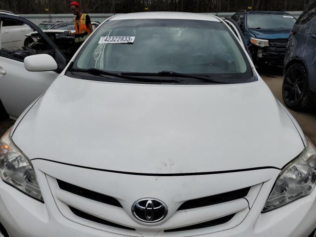 JTDBU4EE6B9132381 - 2011 TOYOTA COROLLA BASE WHITE photo 11