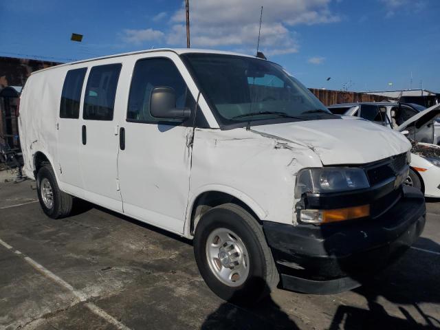 1GCWGAFP4M1225621 - 2021 CHEVROLET EXPRESS G2 WHITE photo 4