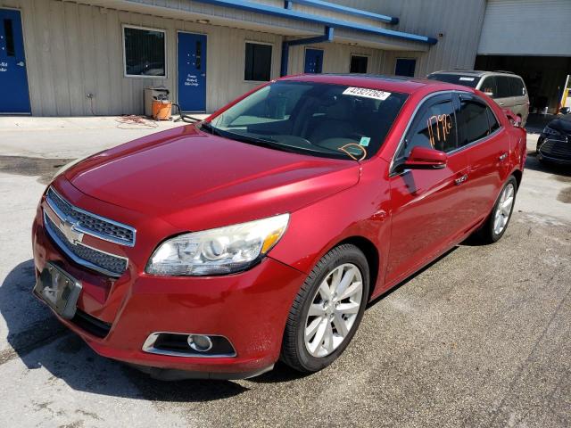 1G11H5SA6DF321326 - 2013 CHEVROLET MALIBU LTZ წითელი ფოტო 2