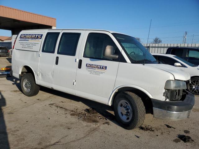 1GCGG25V271141232 - 2007 CHEVROLET EXPRESS G2 WHITE photo 4