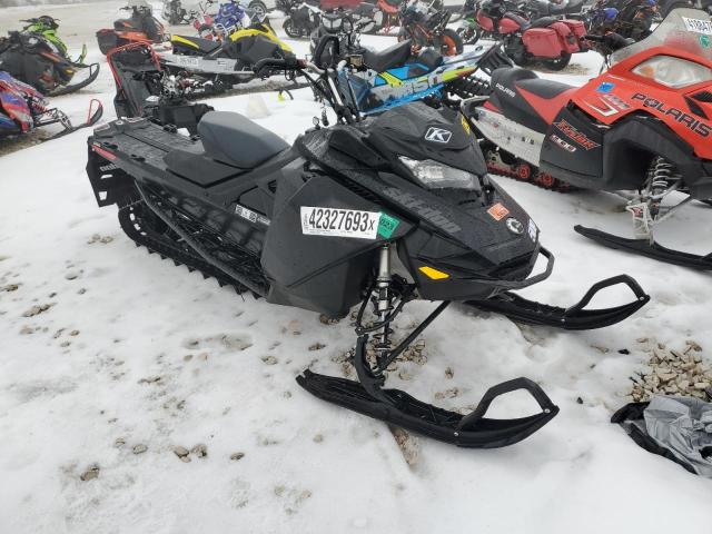 2BPSCXMD4MV000012 - 2021 SKI DOO SUMMIT SP BLACK photo 1