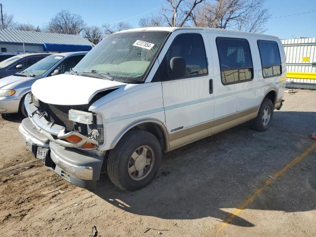 1GBFG15R421145532 - 2002 CHEVROLET EXPRESS G1 WHITE photo 1