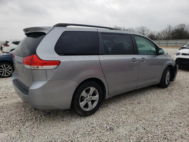 5TDKK3DC6CS220933 - 2012 TOYOTA SIENNA LE SILVER photo 3