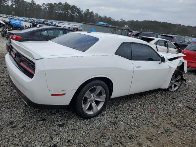 2C3CDZAGXKH672569 - 2019 DODGE CHALLENGER SXT WHITE photo 3