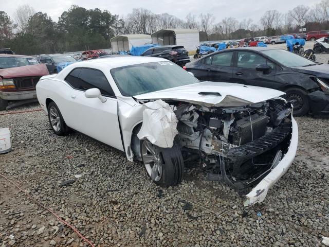 2C3CDZAGXKH672569 - 2019 DODGE CHALLENGER SXT WHITE photo 4