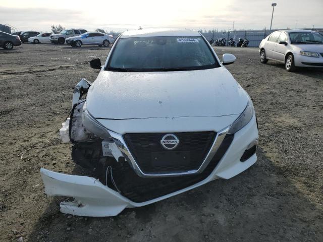 1N4BL4DV6MN415514 - 2021 NISSAN ALTIMA SV WHITE photo 5