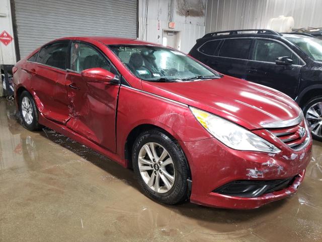 5NPEB4AC5EH940000 - 2014 HYUNDAI SONATA GLS RED photo 4