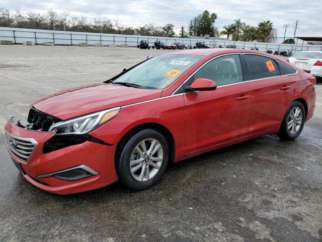 5NPE24AF7HH592022 - 2017 HYUNDAI SONATA SE RED photo 1