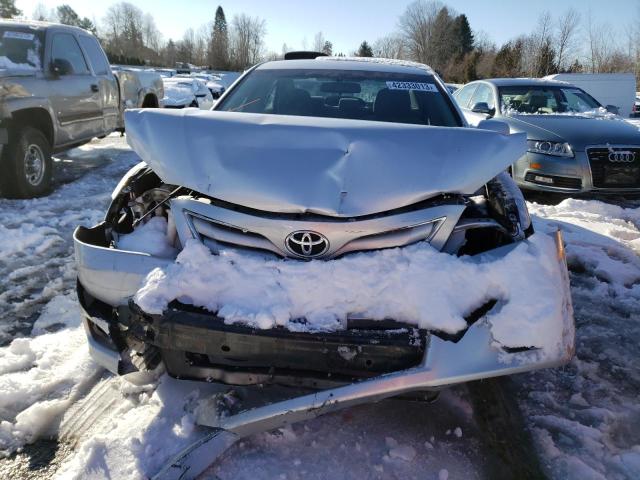 4T1BF3EK6AU109457 - 2010 TOYOTA CAMRY BASE SILVER photo 5