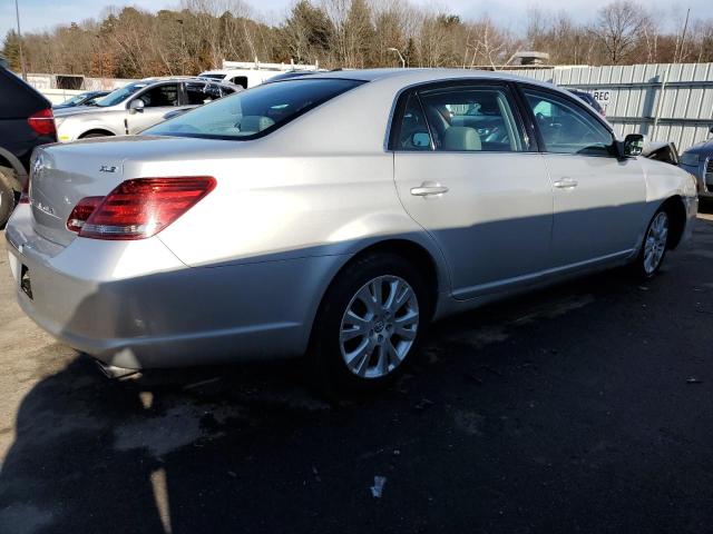 4T1BK36B28U323558 - 2008 TOYOTA AVALON XL SILVER photo 3