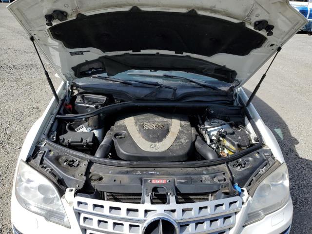 4JGBB8GB2BA698130 - 2011 MERCEDES-BENZ ML 350 4MATIC WHITE photo 12