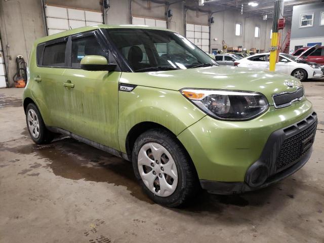 KNDJN2A29F7815413 - 2015 KIA SOUL GREEN photo 4