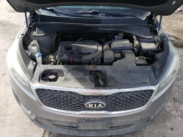 5XYPGDA34GG057154 - 2016 KIA SORENTO LX GRAY photo 12