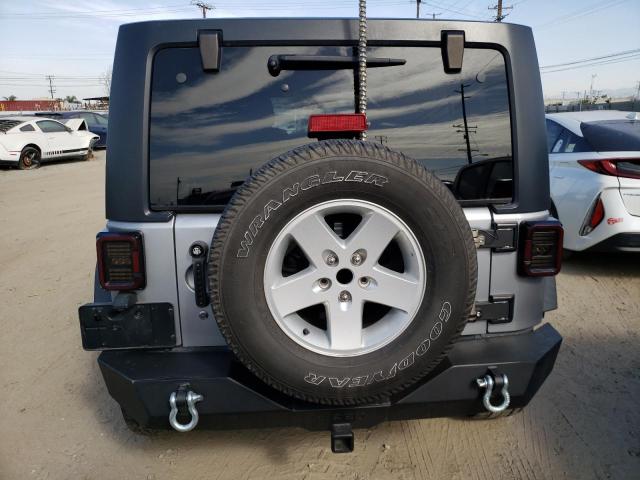 1C4HJWDG1JL855588 - 2018 JEEP WRANGLER U SPORT ვერცხლისფერი ფოტო 6