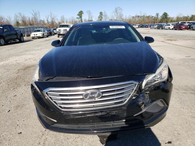 5NPE24AF0GH403516 - 2016 HYUNDAI SONATA SE BLACK photo 5