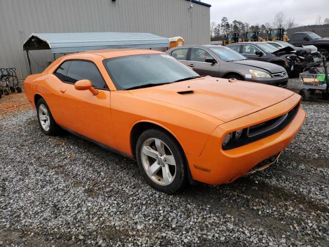 2C3CDYAG2CH128157 - 2012 DODGE CHALLENGER SXT ORANGE photo 4