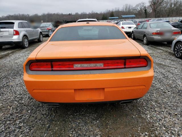 2C3CDYAG2CH128157 - 2012 DODGE CHALLENGER SXT ORANGE photo 6