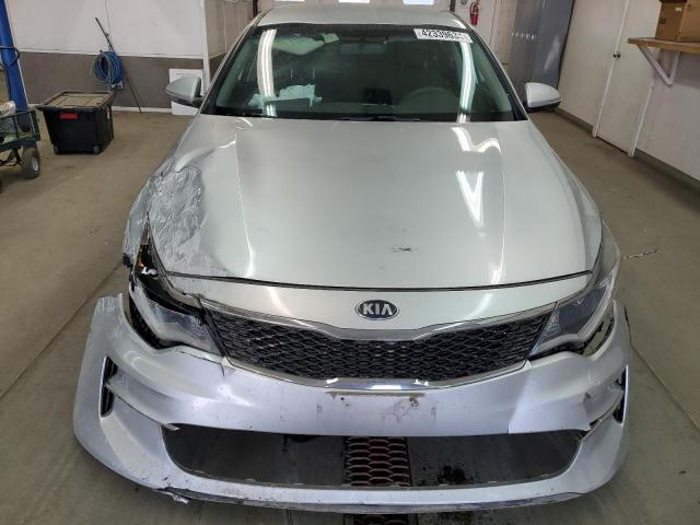 5XXGT4L3XGG044566 - 2016 KIA OPTIMA LX SILVER photo 5