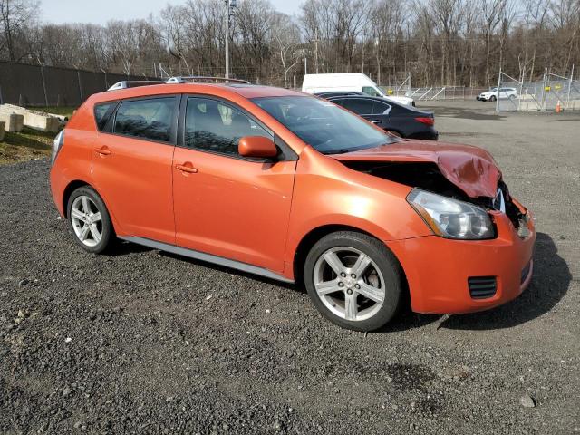 5Y2SP6E04AZ401774 - 2010 PONTIAC VIBE ORANGE photo 4