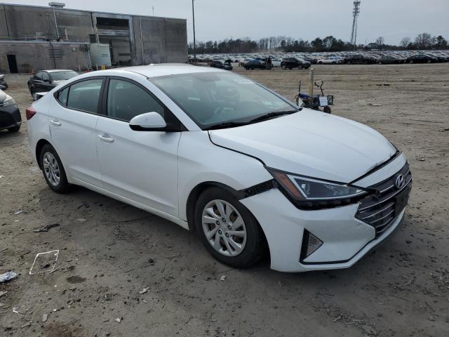 5NPD74LFXKH421170 - 2019 HYUNDAI ELANTRA SE WHITE photo 4