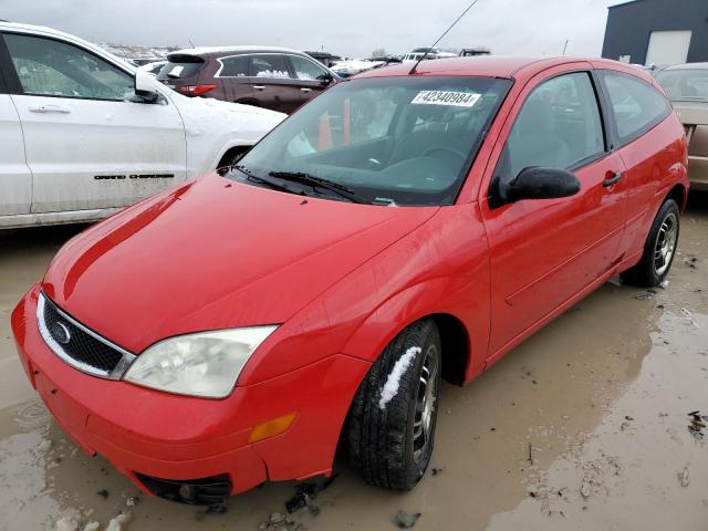 3FAFP31N75R128976 - 2005 FORD FOCUS ZX3 RED photo 1