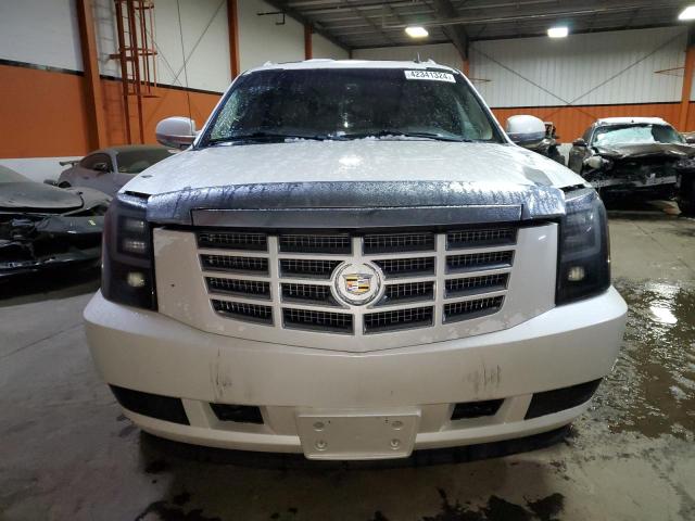 3GYT4NEF8BG182440 - 2011 CADILLAC ESCALADE EXT PREMIUM WHITE photo 5