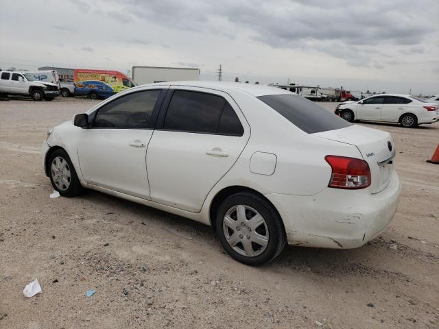 JTDBT923981278834 - 2008 TOYOTA YARIS WHITE photo 2