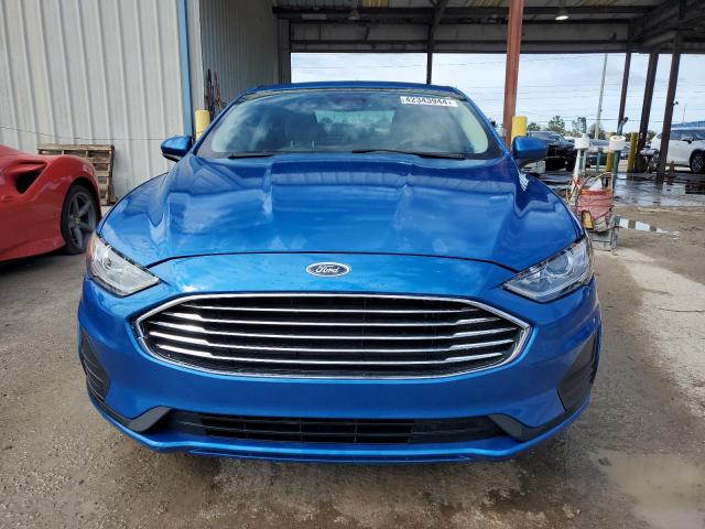 3FA6P0G72KR112221 - 2019 FORD FUSION S BLUE photo 5