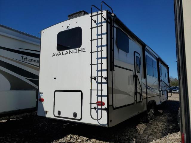 4YDFAVT28NE761822 - 2022 KEYSTONE AVALANCHE ორფეროვანი ფოტო 4