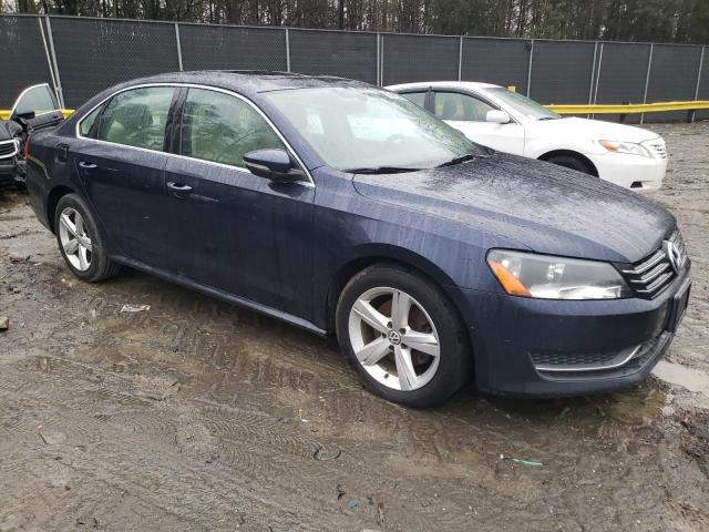 1VWBP7A3XCC033013 - 2012 VOLKSWAGEN PASSAT SE GRAY photo 4