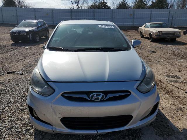 KMHCT4AE2CU249897 - 2012 HYUNDAI ACCENT GLS SILVER photo 5