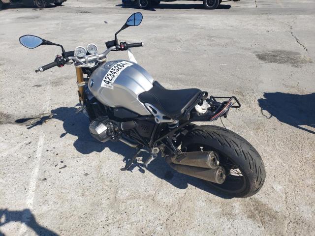 WB10L5300M6E29447 - 2021 BMW R NINE T SILVER photo 3