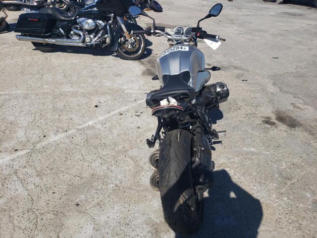 WB10L5300M6E29447 - 2021 BMW R NINE T SILVER photo 6